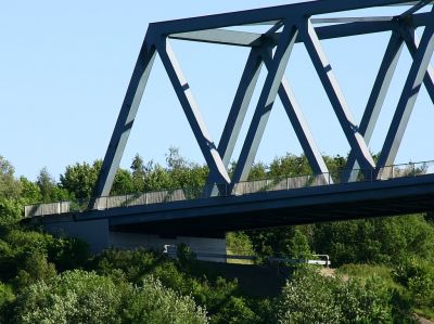 Unter der Grünentaler Hochbrücke